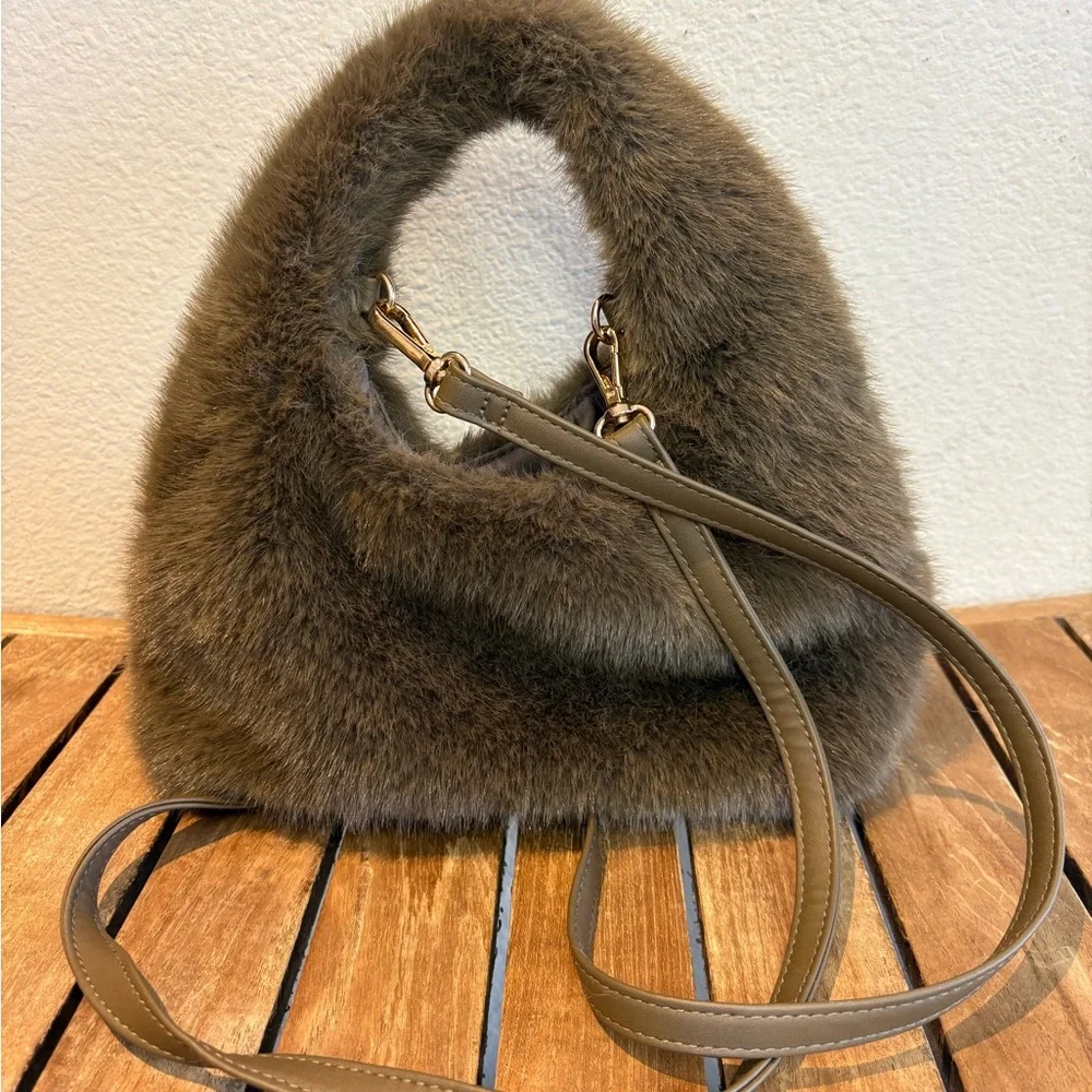 H&M Brown Faux Fur Shoulder Bag - Picture 3 of 8